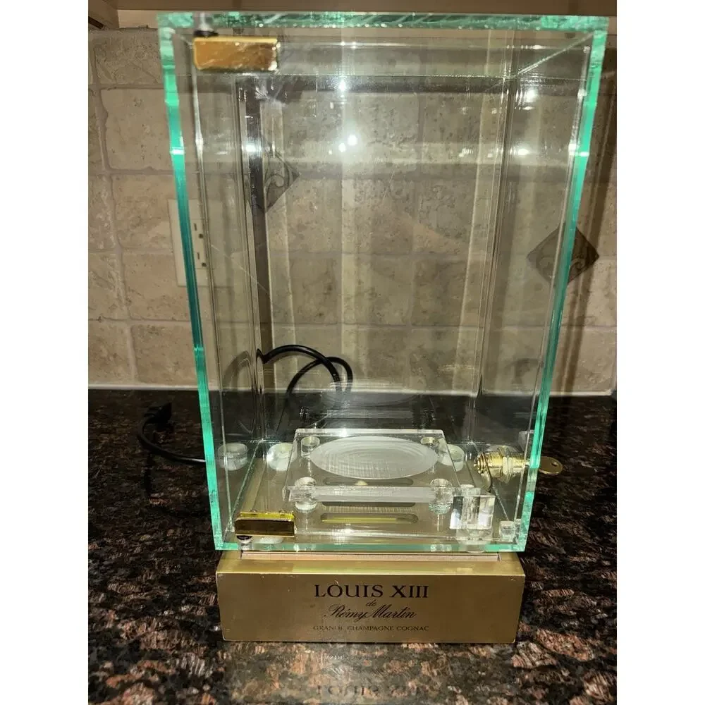LOUIS XIII De Remy Martin Illuminated Display Case. Used. Replacement Key - Picture 2 of 14